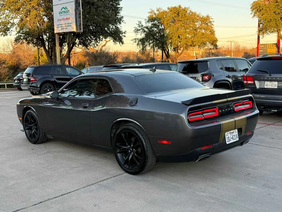 2017 Dodge Challenger 3rd Gen - Image 9 of 11