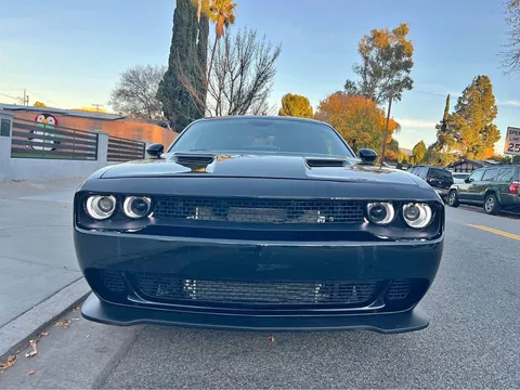 2017 Dodge Challenger SXT Plus Coupe