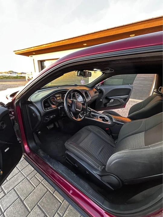 2017 Dodge Challenger 3rd Gen - Image 8 of 11