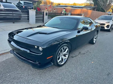 2017 Dodge Challenger SXT Plus Coupe