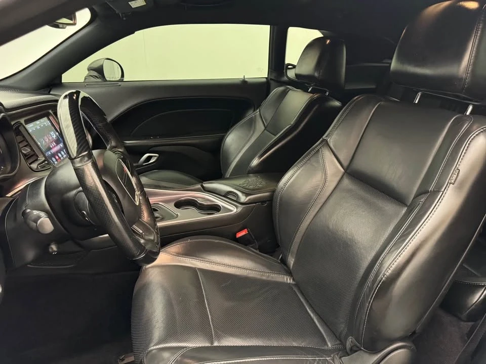 2017 Dodge Challenger 3rd Gen - Image 10 of 17