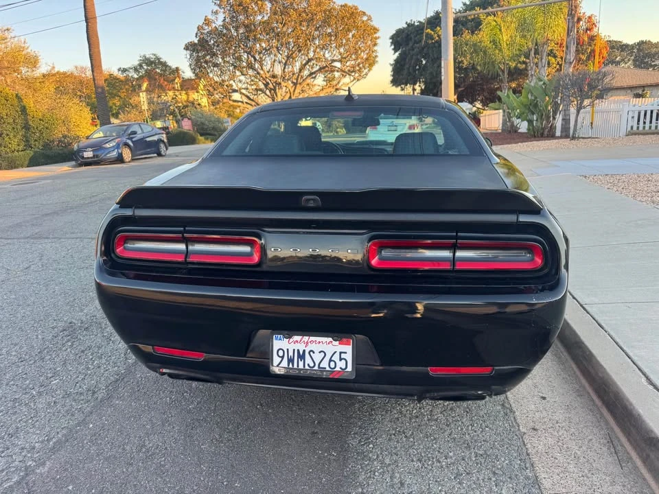 2017 Dodge Challenger SRT8 & 392 3rd Gen - Image 4 of 10