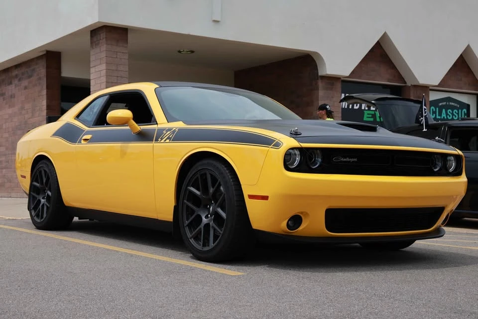 2017 Dodge Challenger 3rd Gen - Image 2 of 5