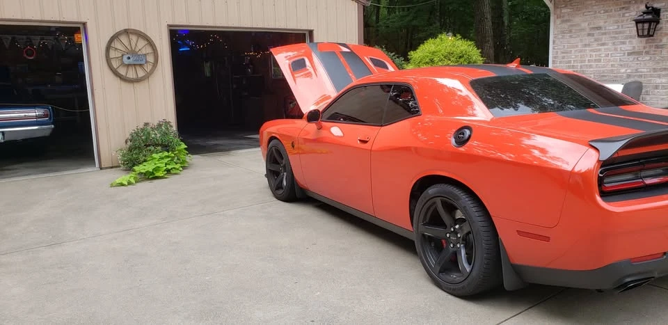 2017 Dodge Challenger SRT Hellcat 3rd Gen - Image 7 of 10