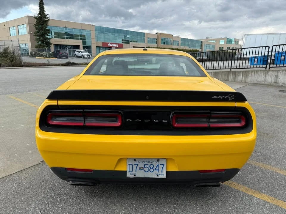 2017 Dodge Challenger SRT Hellcat 3rd Gen - Image 4 of 11