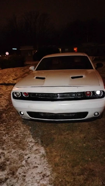 2017 Dodge Challenger 3rd Gen - Image 5 of 12