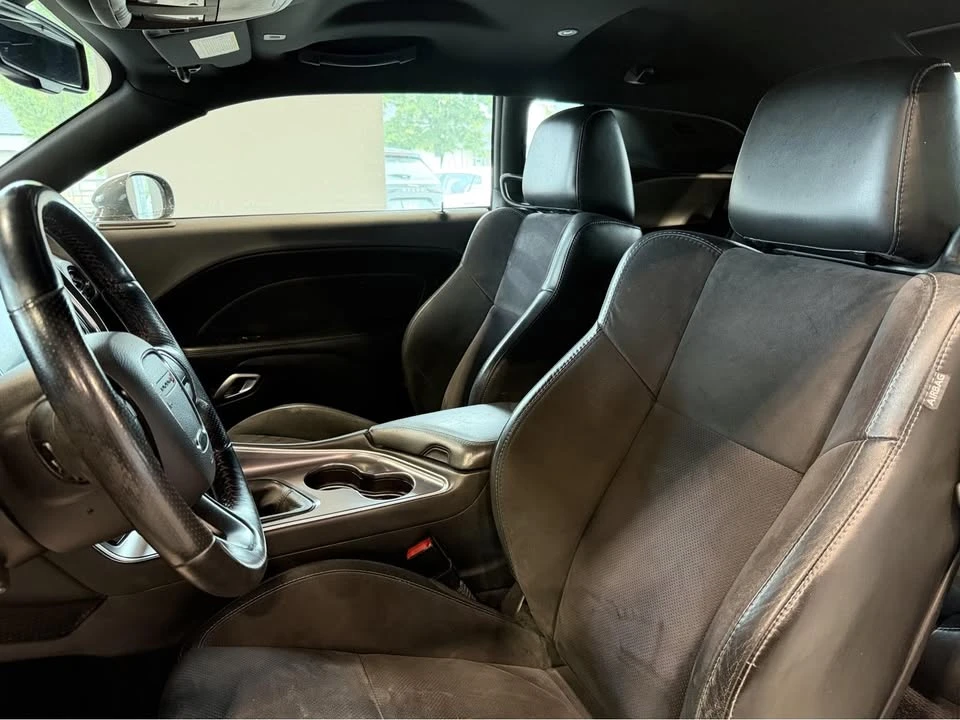 2017 Dodge Challenger 3rd Gen - Image 10 of 17
