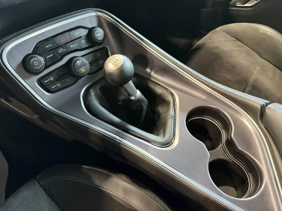2017 Dodge Challenger 3rd Gen - Image 16 of 17