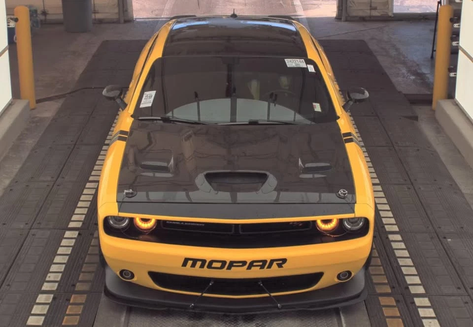 2017 Dodge Challenger 3rd Gen - Image 3 of 10