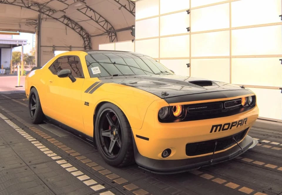 2017 Dodge Challenger 3rd Gen - Image 5 of 10