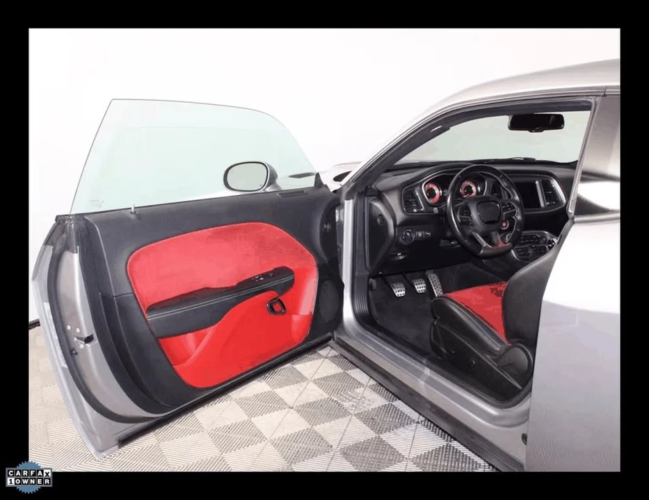 2017 Dodge Challenger SRT Hellcat 3rd Gen - Image 7 of 12