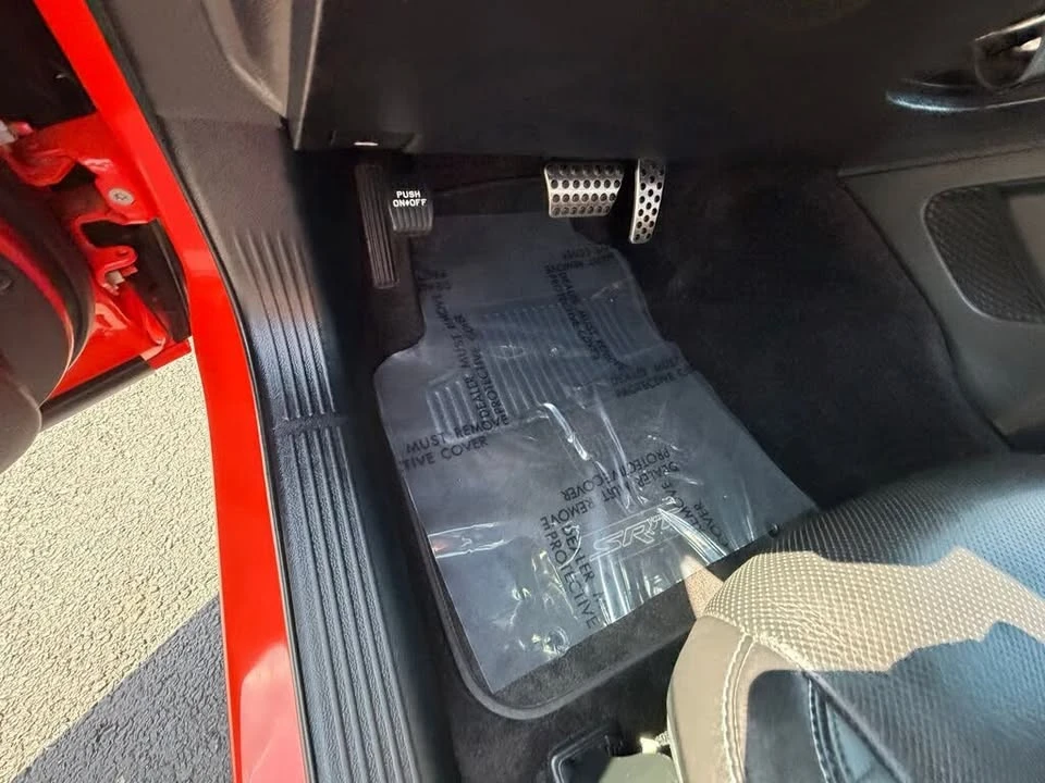 2017 Dodge Challenger SRT Hellcat 3rd Gen - Image 13 of 20