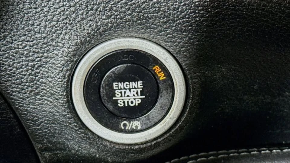 2017 Dodge Challenger 3rd Gen - Image 15 of 20
