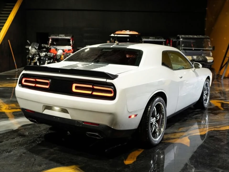 2017 Dodge Challenger 3rd Gen - Image 10 of 20
