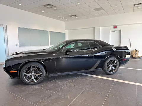 2017 Dodge Challenger SXT Plus