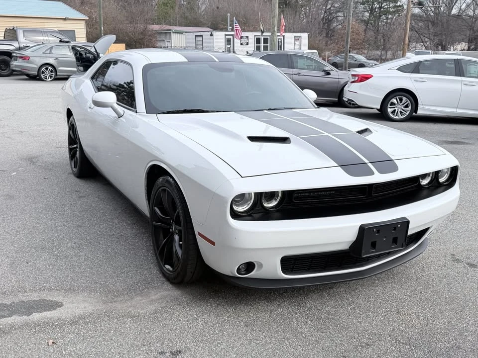 2017 Dodge Challenger 3rd Gen - Image 4 of 14