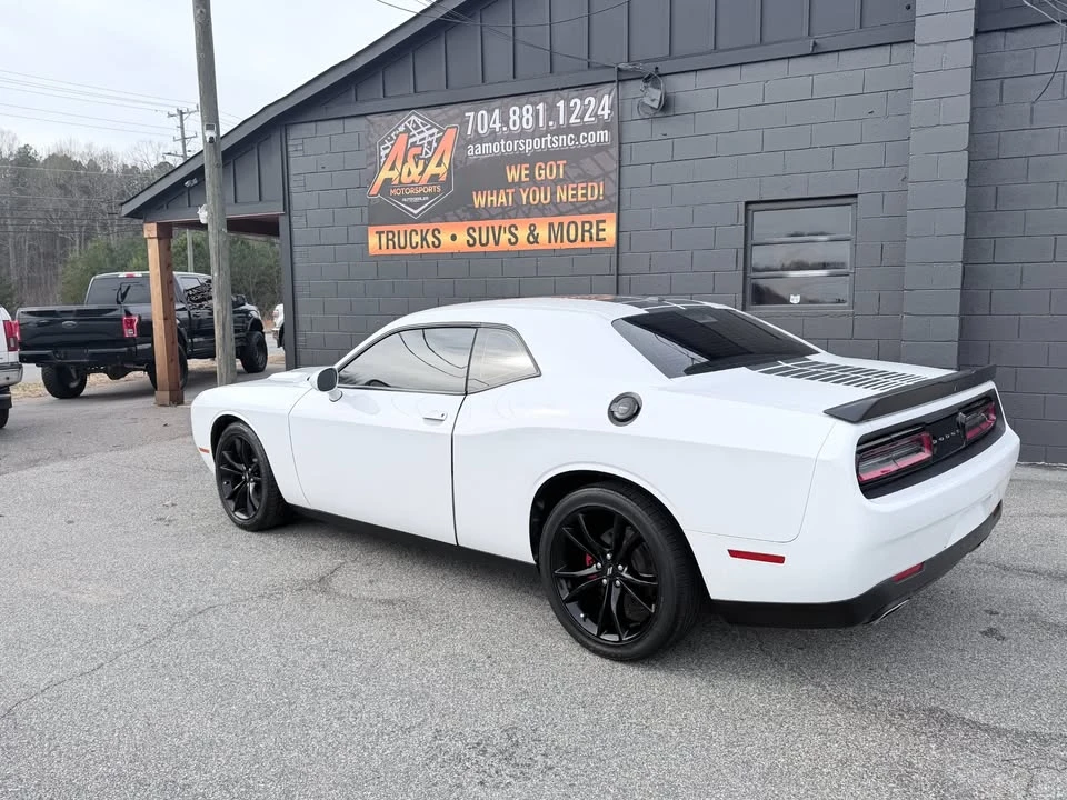 2017 Dodge Challenger 3rd Gen - Image 7 of 14