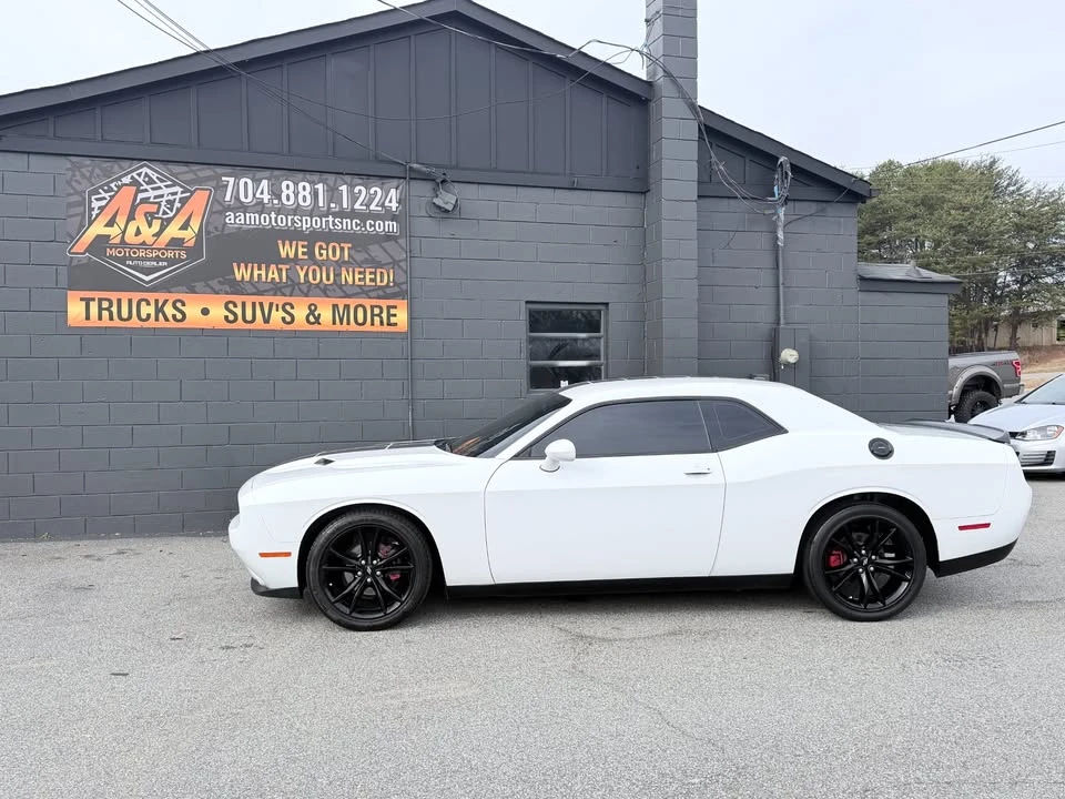 2017 Dodge Challenger 3rd Gen - Image 3 of 14