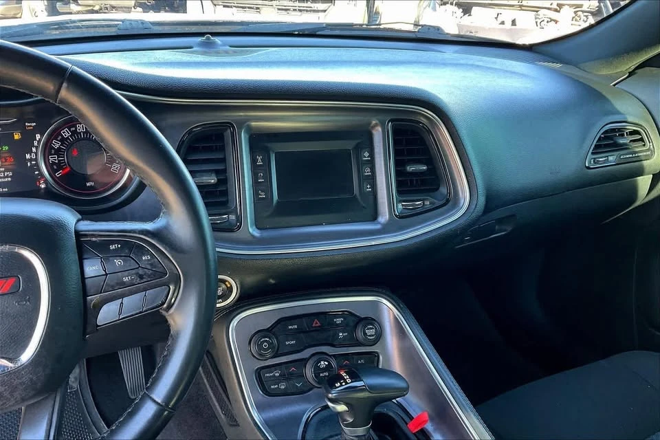 2017 Dodge Challenger 3rd Gen - Image 4 of 9