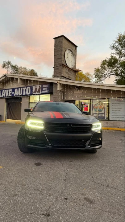 2017 Dodge Charger 7th Gen - Image 9 of 13