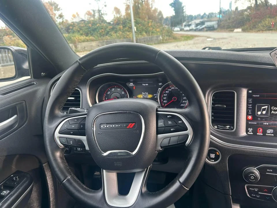 2017 Dodge Charger 7th Gen - Image 14 of 17