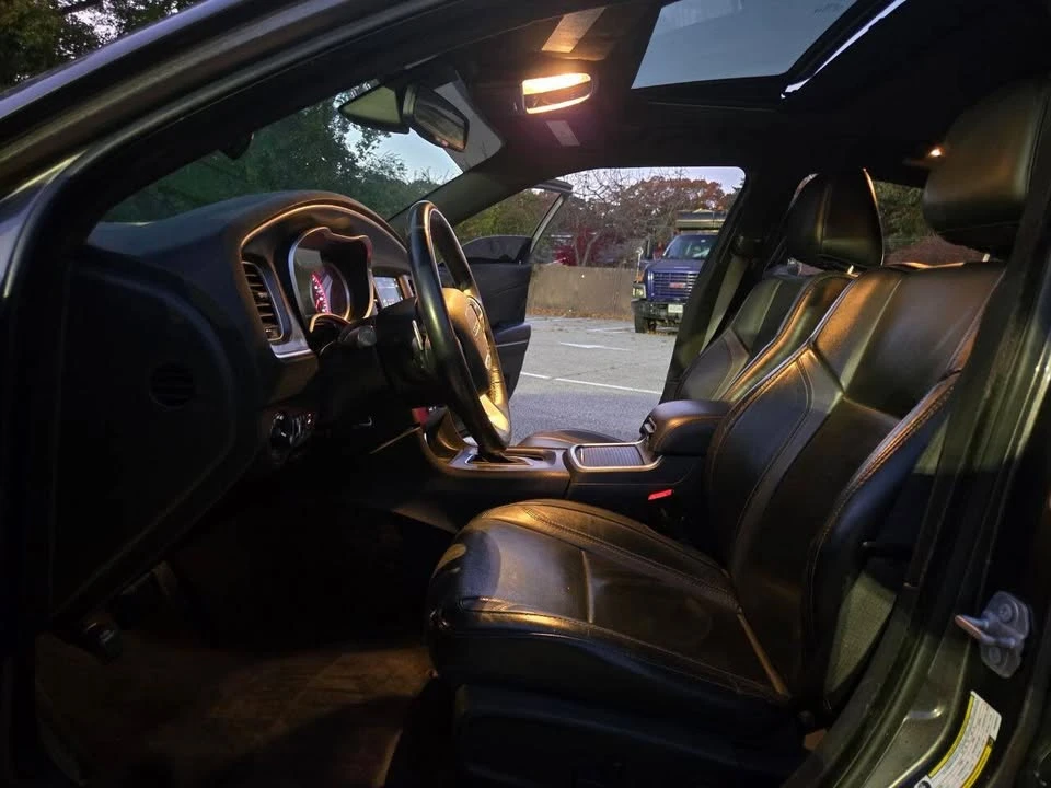 2017 Dodge Charger 7th Gen - Image 12 of 20