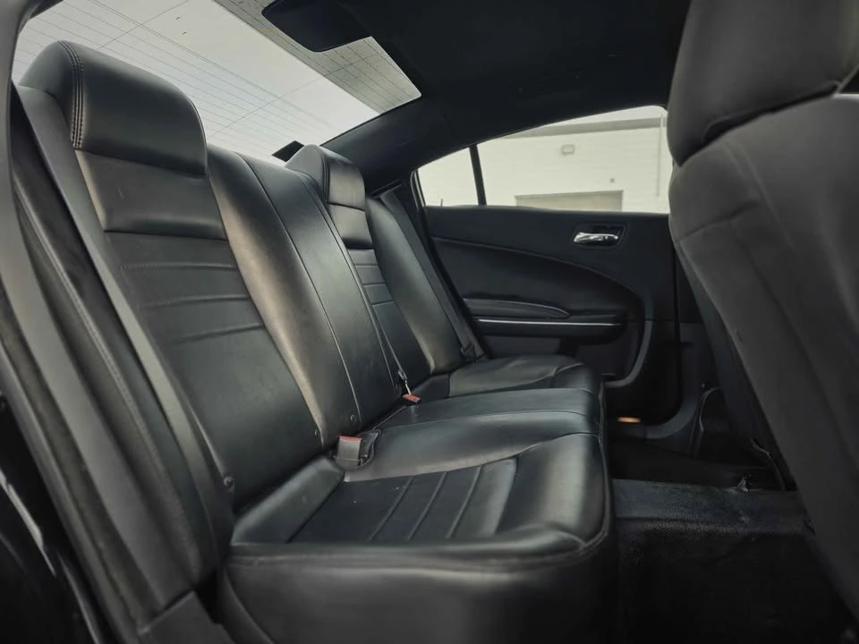 2017 Dodge Charger 7th Gen - Image 15 of 17