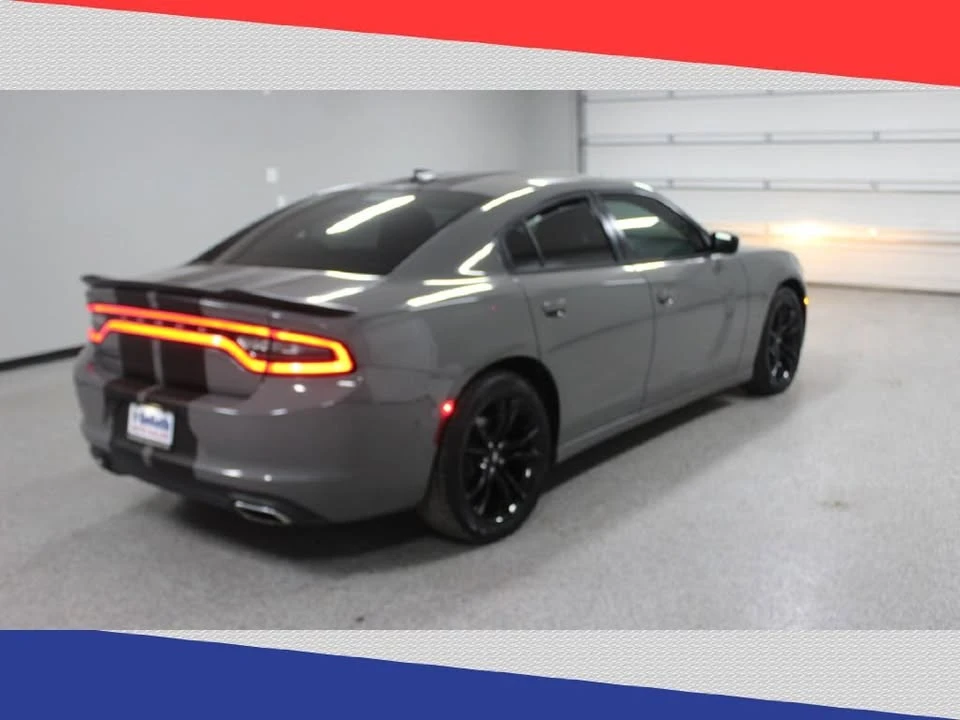 2017 Dodge Charger 7th Gen - Image 3 of 16