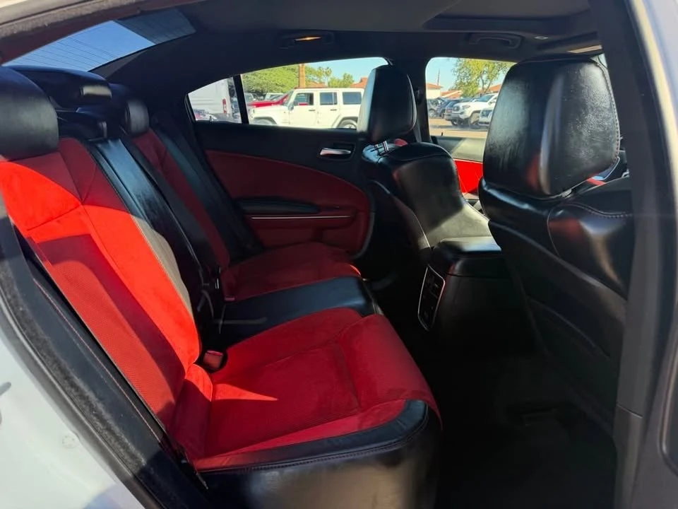 2017 Dodge Charger 7th Gen - Image 15 of 19