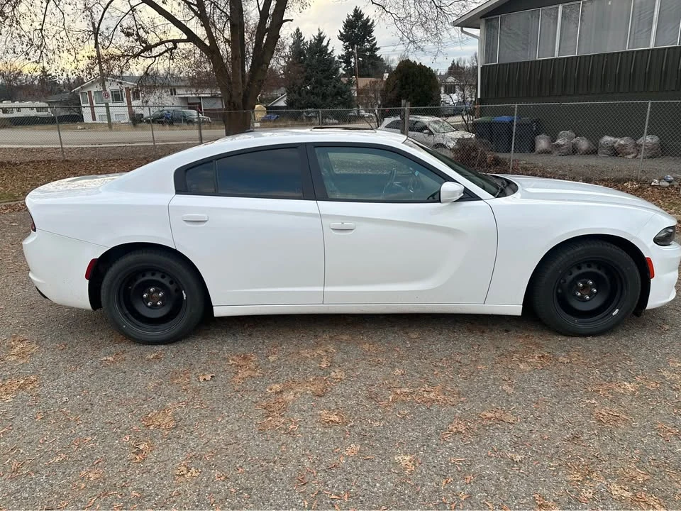 2017 Dodge Charger 7th Gen - Image 3 of 11