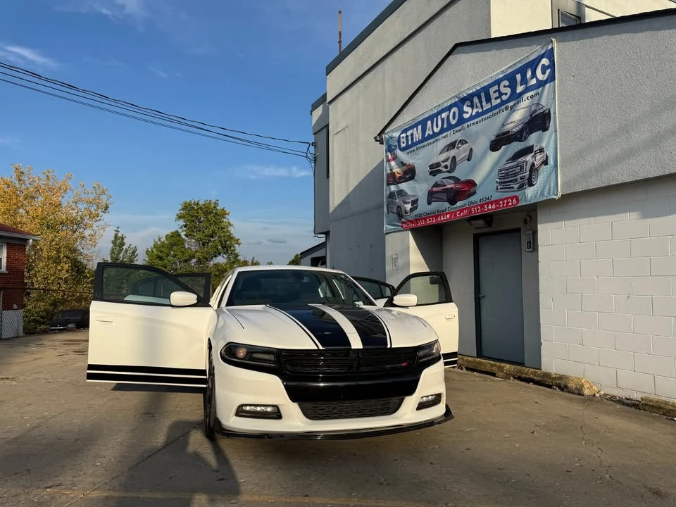 2017 Dodge Charger 7th Gen - Image 2 of 20