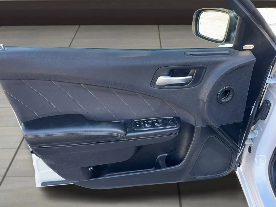 2017 Dodge Charger 7th Gen - Image 12 of 20