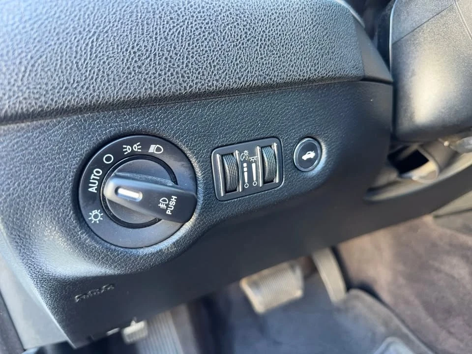 2017 Dodge Charger 7th Gen - Image 13 of 20