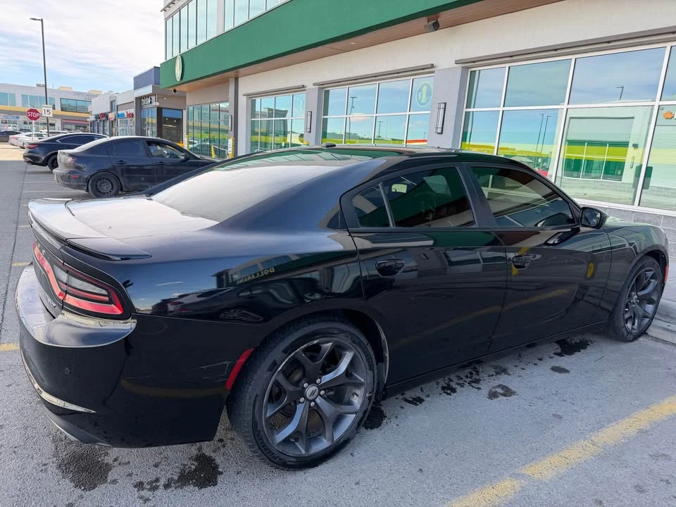 2017 Dodge Charger - Image 3 of 4