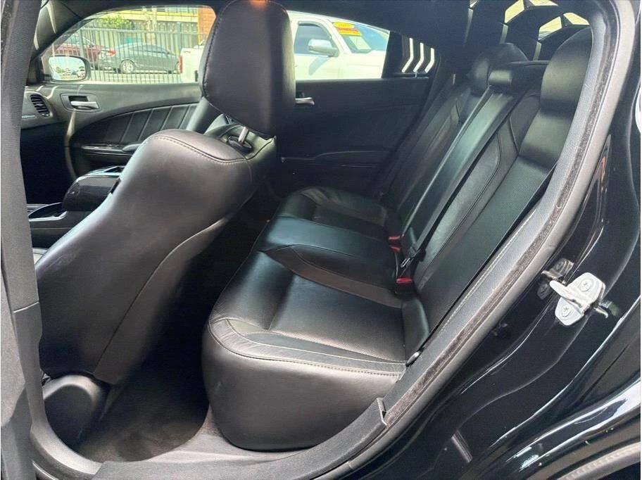 2017 Dodge Charger 7th Gen - Image 8 of 12