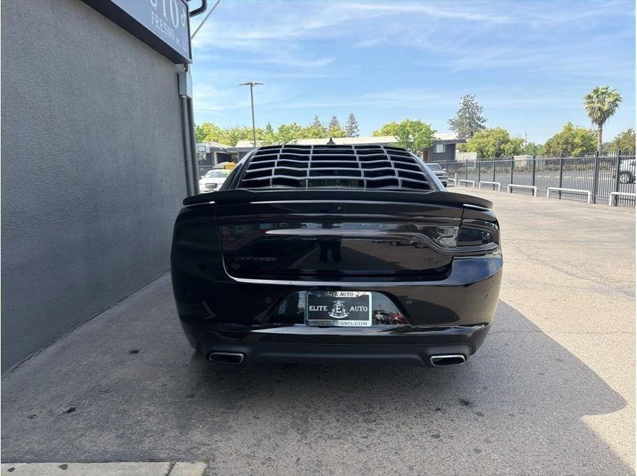 2017 Dodge Charger 7th Gen - Image 4 of 12