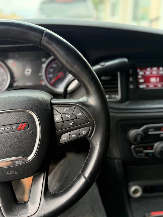 2017 Dodge Charger 7th Gen - Image 6 of 9