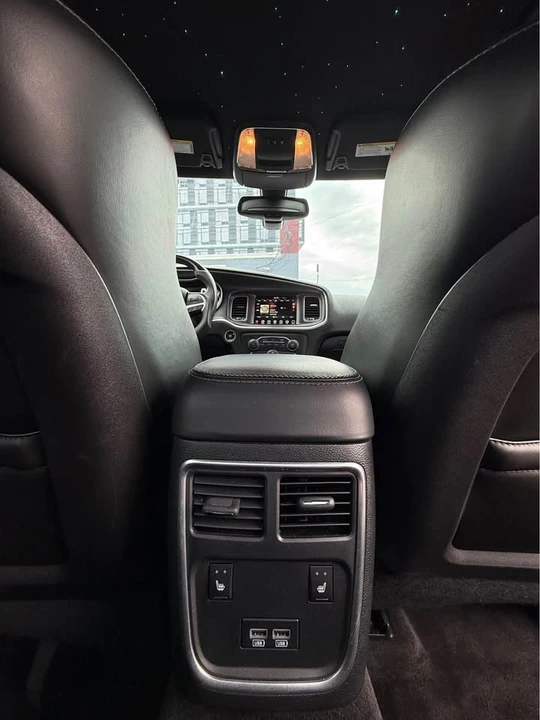 2017 Dodge Charger 7th Gen - Image 13 of 19