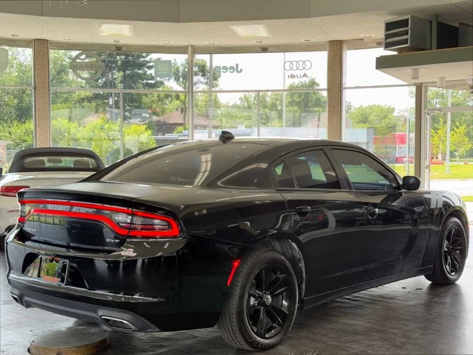2017 Dodge Charger 7th Gen - Image 14 of 20