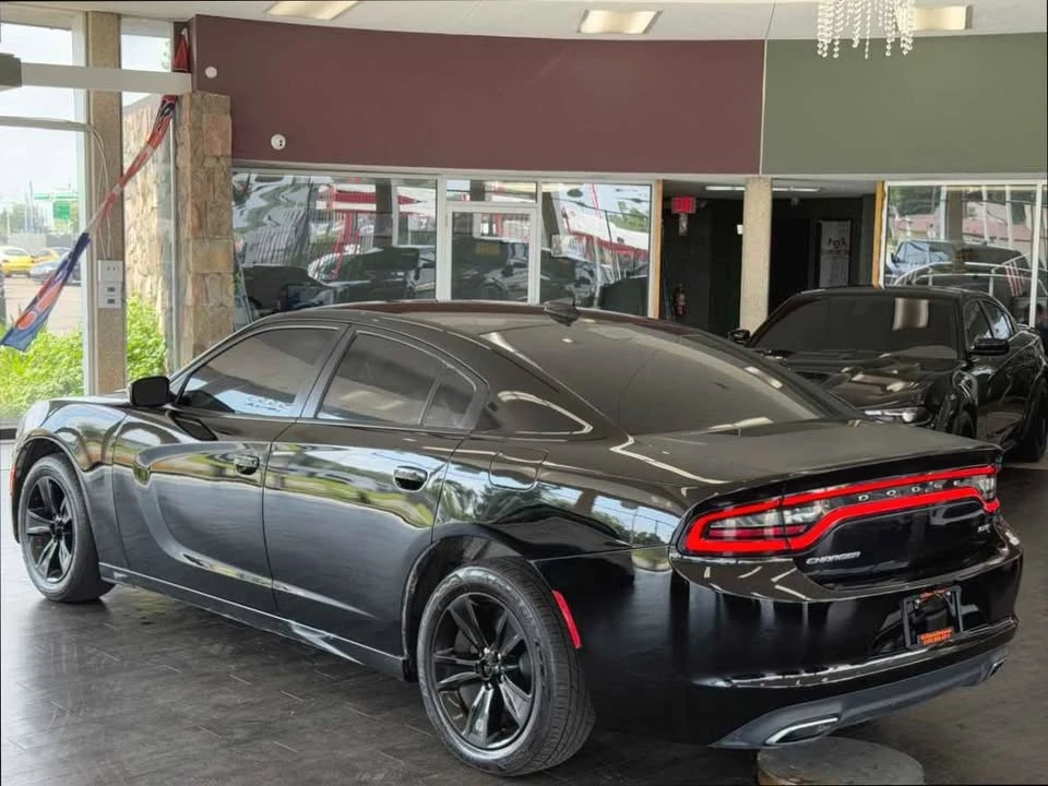 2017 Dodge Charger 7th Gen - Image 15 of 20