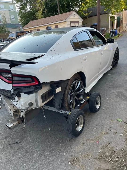 2017 Dodge Charger SRT & 392 7th Gen - Image 5 of 8