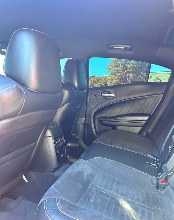 2017 Dodge Charger SRT & 392 7th Gen - Image 6 of 8