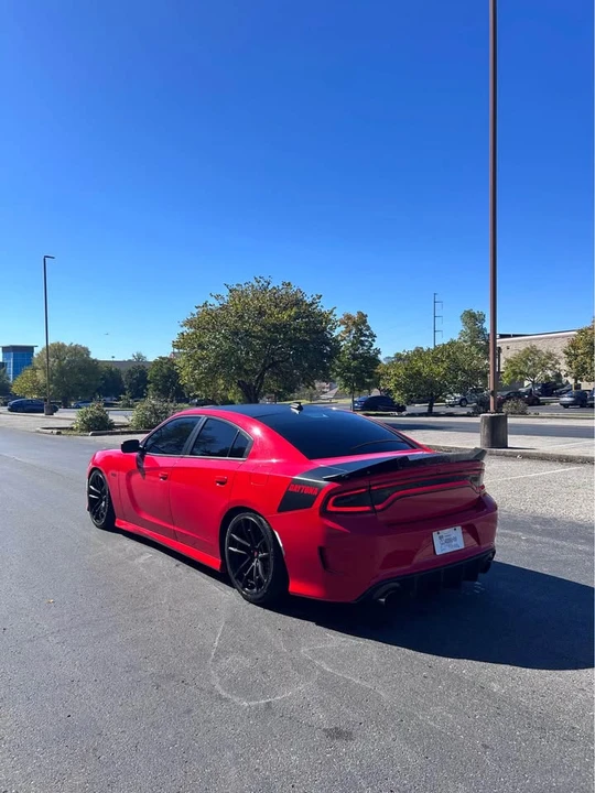2017 Dodge Charger SRT & 392 7th Gen - Image 7 of 8