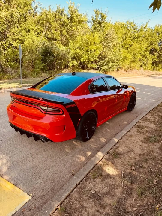 2017 Dodge Charger SRT & 392 7th Gen - Image 4 of 13