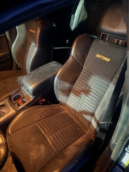 2017 Dodge Charger SRT & 392 7th Gen - Image 4 of 5
