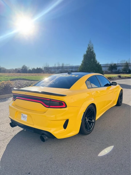 2017 Dodge Charger SRT & 392 7th Gen - Image 3 of 12