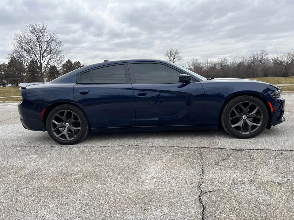 2017 Dodge Charger 7th Gen - Image 5 of 14