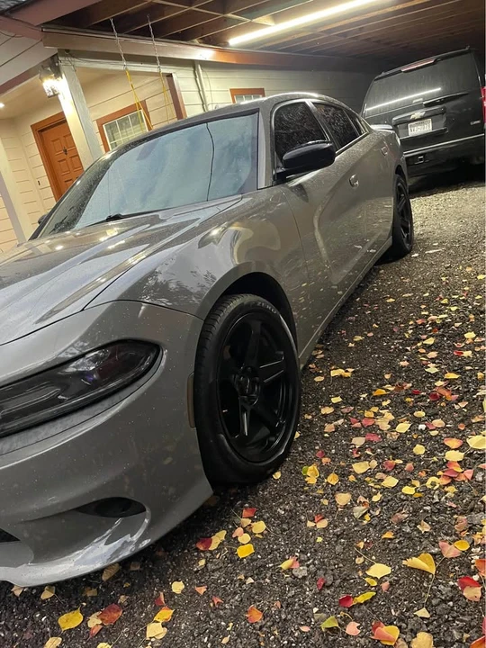 2017 Dodge Charger 7th Gen - Image 2 of 5