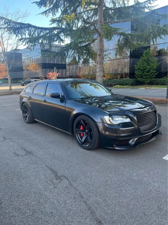2017 Dodge Charger SRT Hellcat 7th Gen - Image 3 of 8