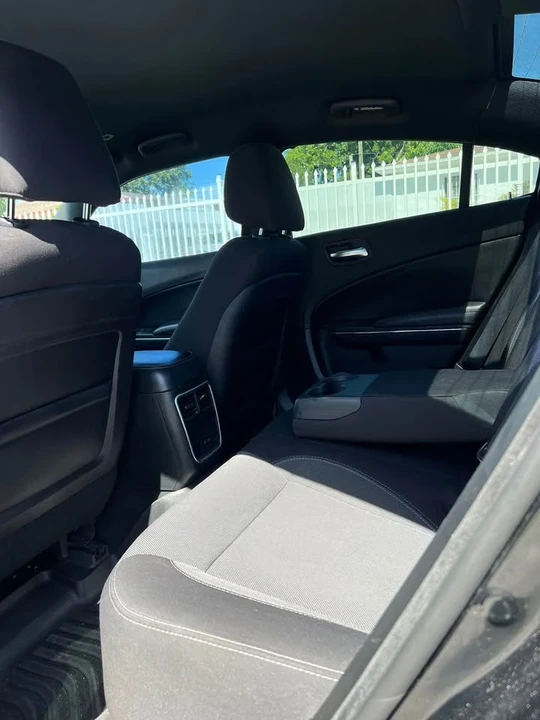 2017 Dodge Charger 7th Gen - Image 7 of 11